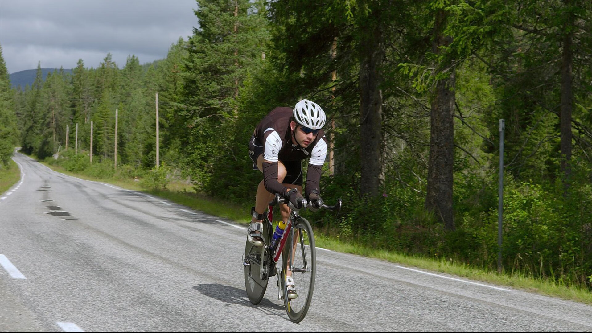 中国三人篮球男队积极完善技术动作，中国三人篮球男队战绩