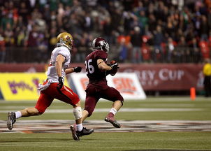 中国足球防线移动协同性评分系统构建